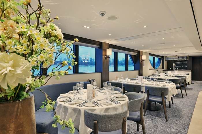 Viva Cruises Viva One - Restaurant 4.jpg